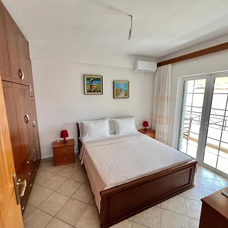 Apartament Sophie Saranda