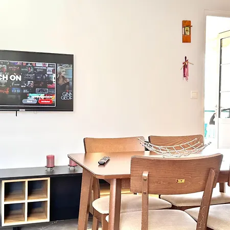 Sophie Apartment Sarandë